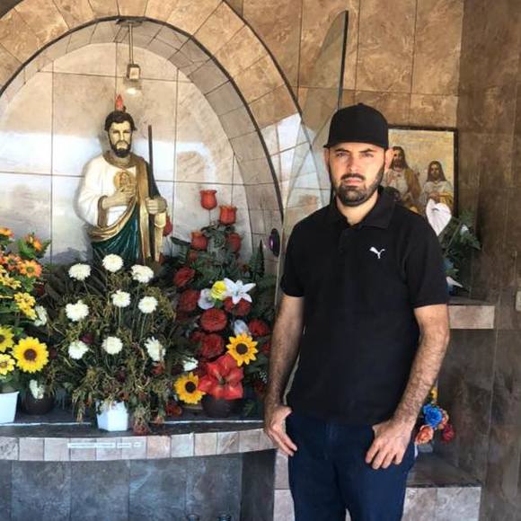 Meet your Posher, Alejandro - Picture 1 of 1